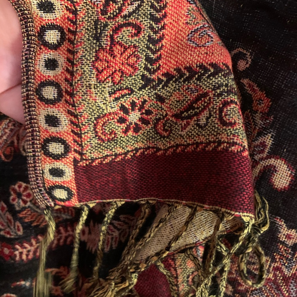 Italian blanket scarf, new! - Picture 2 of 4